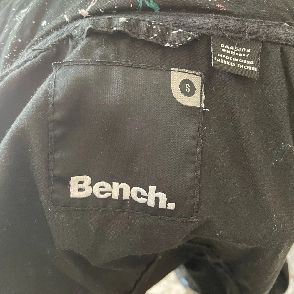 Bench Splatter Pattern Full Zip Sweater - Picture 4 of 4